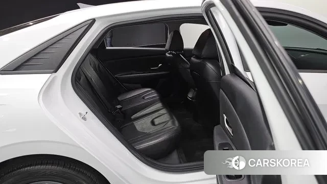 Hyundai Avante (CN7) 2022 Белый из Кореи, фото 4