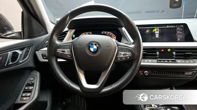 BMW 1 Series (F40) 2021 Черный из Кореи, фото 4