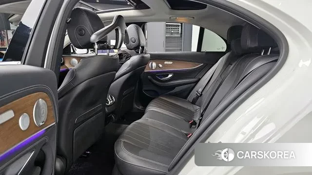 Mercedes-Benz E-Class W213 2019 Белый из Кореи, фото 4