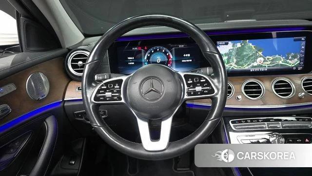 Mercedes-Benz E-Class W213 2018 Белый из Кореи, фото 4