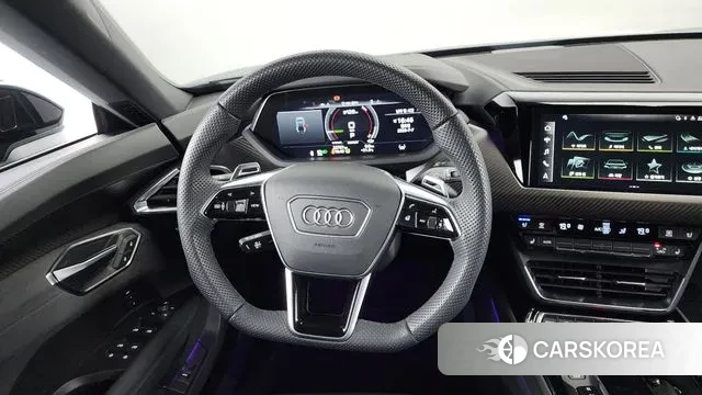 Audi e-Tron GT id 2900449 из Кореи 4