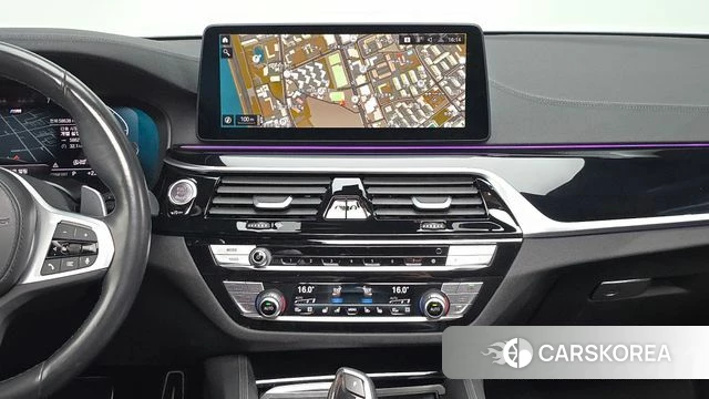 BMW 5 Series (G30) 2022 Черный из Кореи, фото 4