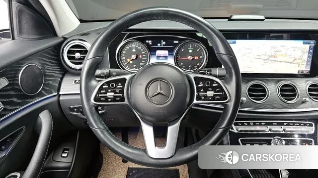 Mercedes-Benz E-Class W213 2018 Белый из Кореи, фото 4