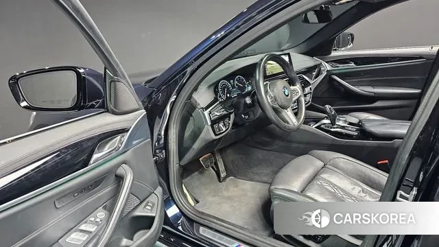 BMW 5 Series (G30) 2019 Синий из Кореи, фото 4