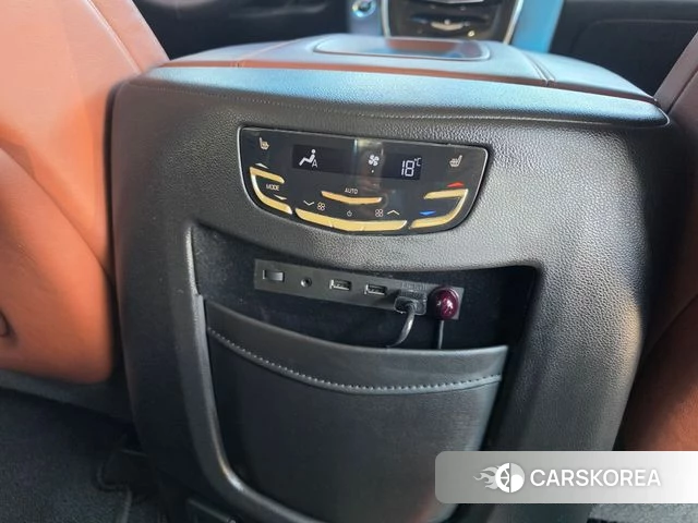 Cadillac Escalade 2018 Белый из Кореи, фото 4