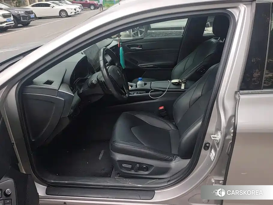 Toyota Avalon 2022 Silver/gray из Китая, фото 4
