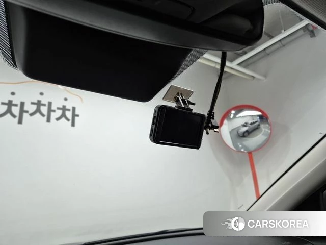 Hyundai Tucson (NX4) 2021 Серебристо-серый из Кореи, фото 4