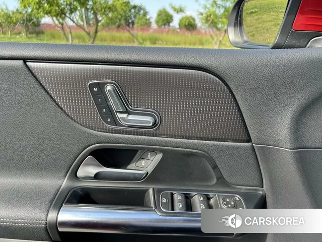 Mercedes-Benz Class B 2021 Красный из Китая, фото 4