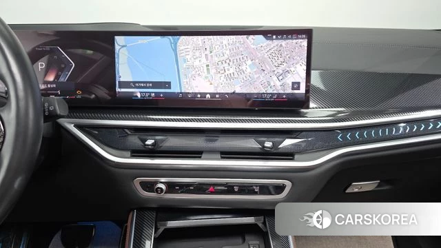 BMW X5 (G05) 2024 Серебристо-серый из Кореи, фото 4