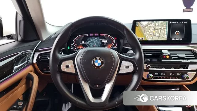 BMW 5 Series (G30) 2020 Белый из Кореи, фото 4