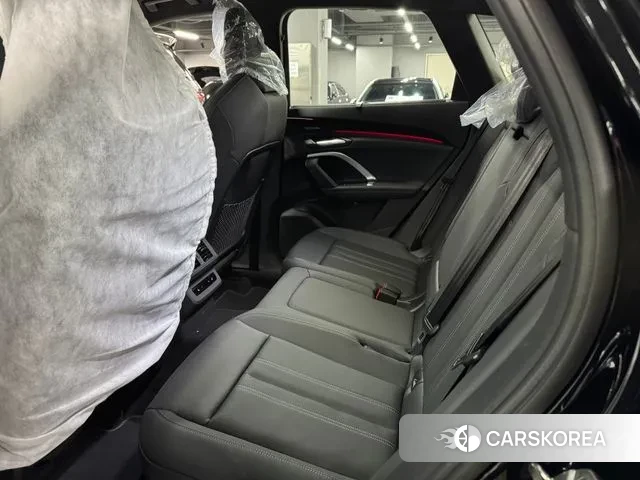 Audi Q5 (80A) 2025 Черный из Кореи, фото 4