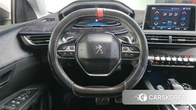 Peugeot 5008 second generation 2018 Белый из Кореи, фото 4