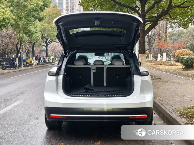 Weilai ES6 2025 Белый из Китая, фото 4