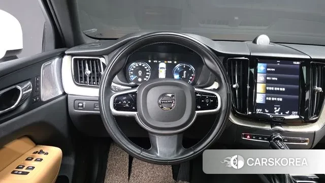 Volvo XC60 second Generation 2018 Белый из Кореи, фото 4