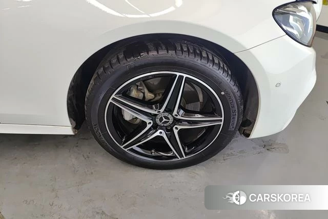 Mercedes-Benz E-class (imported) 2020 Белый из Китая, фото 4