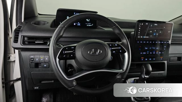 Hyundai Staria 2023 Белый из Кореи, фото 4