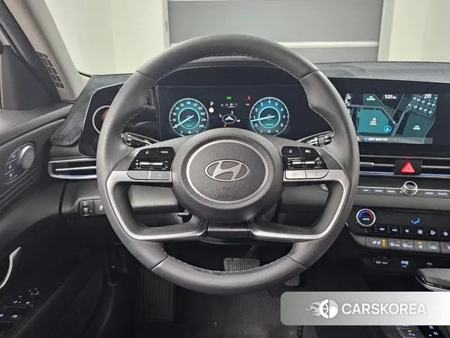 Hyundai The New Avante (CN7) 2023 Белый из Кореи, фото 4