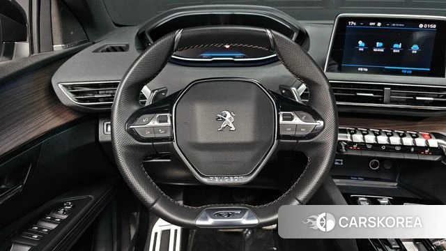 Peugeot 5008 second generation 2023 Белый из Кореи, фото 4