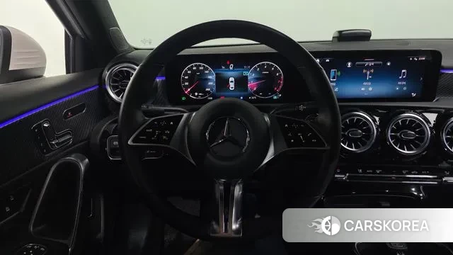 Mercedes-Benz A-Class W177 2024 Белый из Кореи, фото 4