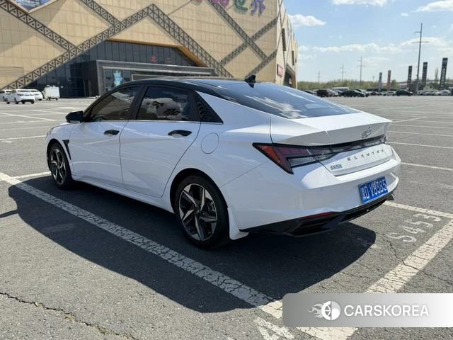 Hyundai Elantra 2022 Белый из Китая, фото 4
