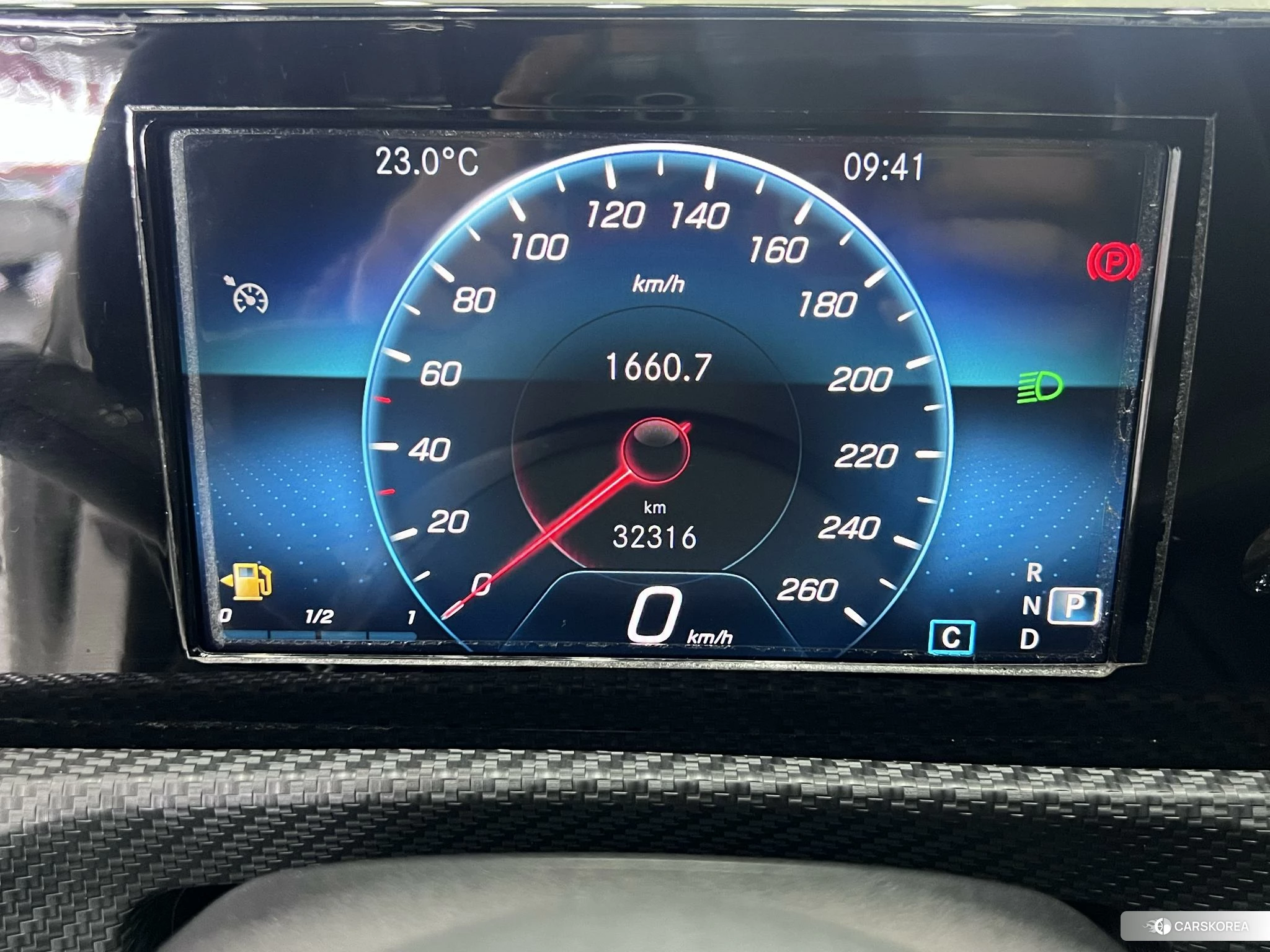Mercedes-Benz Class A 2022 Белый из Китая, фото 4