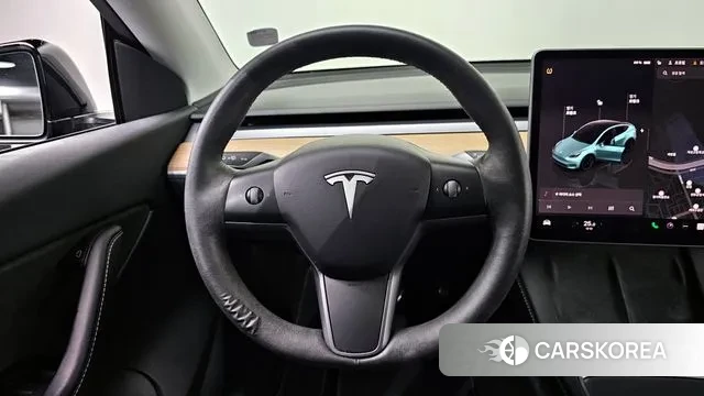 Tesla Model Y 2022 Черный из Кореи, фото 4