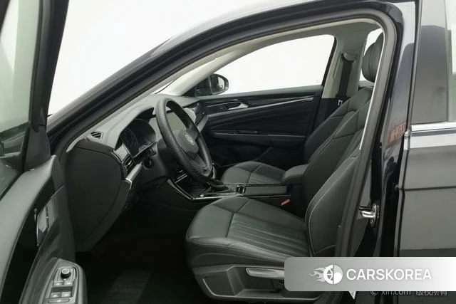 Volkswagen Passat PHEV 2022 Черный из Китая, фото 4