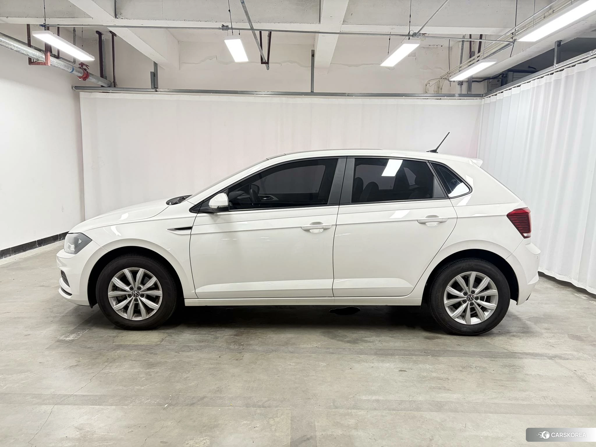Volkswagen Polo 2021 Белый из Китая, фото 4