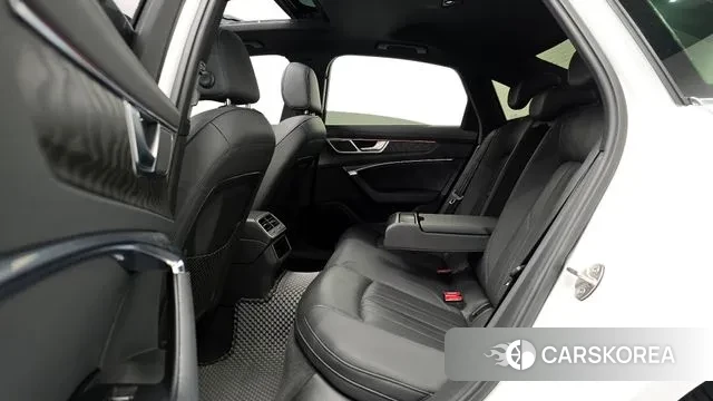 Audi A6 (C8) 2021 Белый из Кореи, фото 4