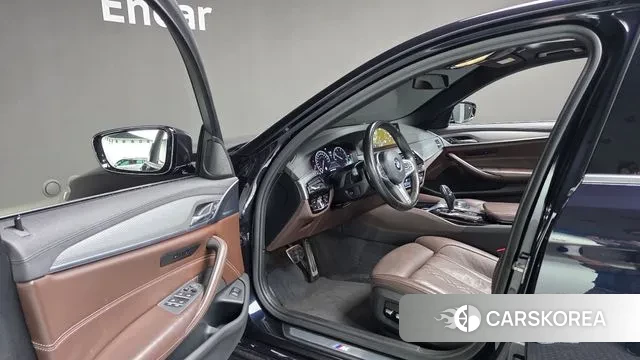 BMW 5 Series (G30) 2019 Синий из Кореи, фото 4