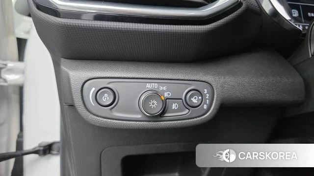 Chevrolet (GM Daewoo) Trailblazer 2022 Белый из Кореи, фото 4