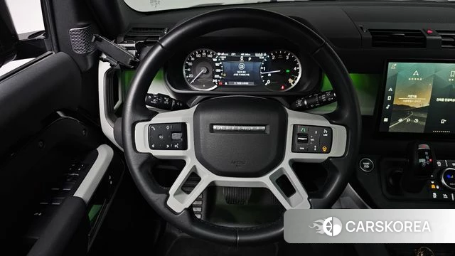 Land Rover Defender (L663) 2023 Черный из Кореи, фото 4