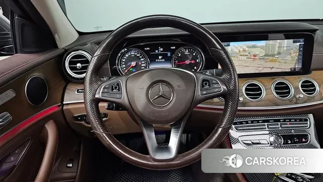 Mercedes-Benz E-Class W213 2018 Серый из Кореи, фото 4