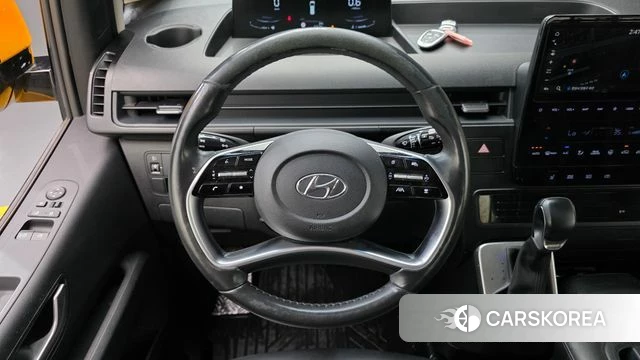 Hyundai Staria 2021 Желтый из Кореи, фото 4