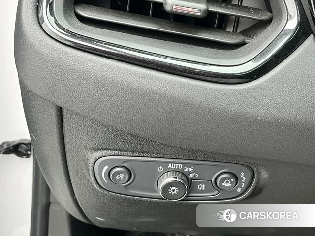 Chevrolet Explorer 2021 Белый из Китая, фото 4