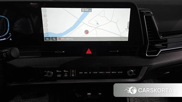Kia Sportage 5th Generation 2024 Белый из Кореи, фото 4