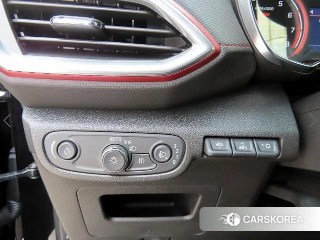 Chevrolet (GM Daewoo) Trailblazer 2021 Черный из Кореи, фото 4