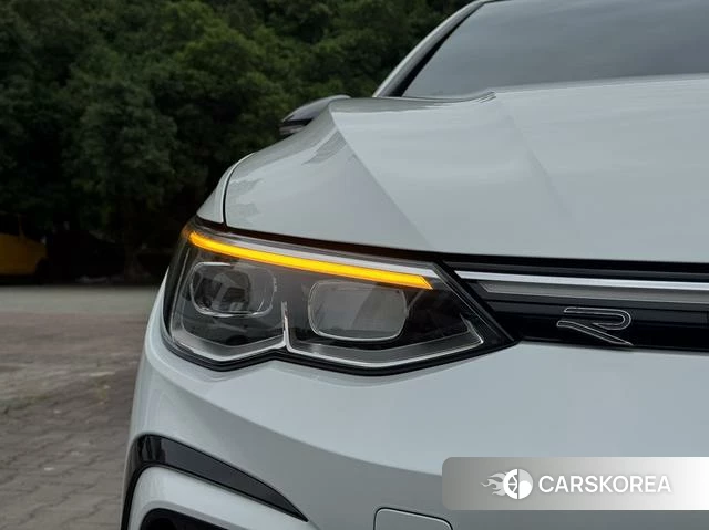 Volkswagen Golf 2022 Белый из Китая, фото 4
