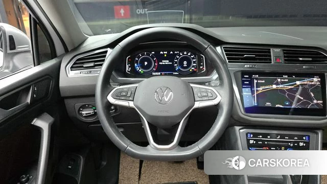 Volkswagen Tiguan Allspace 2022 Белый из Кореи, фото 4