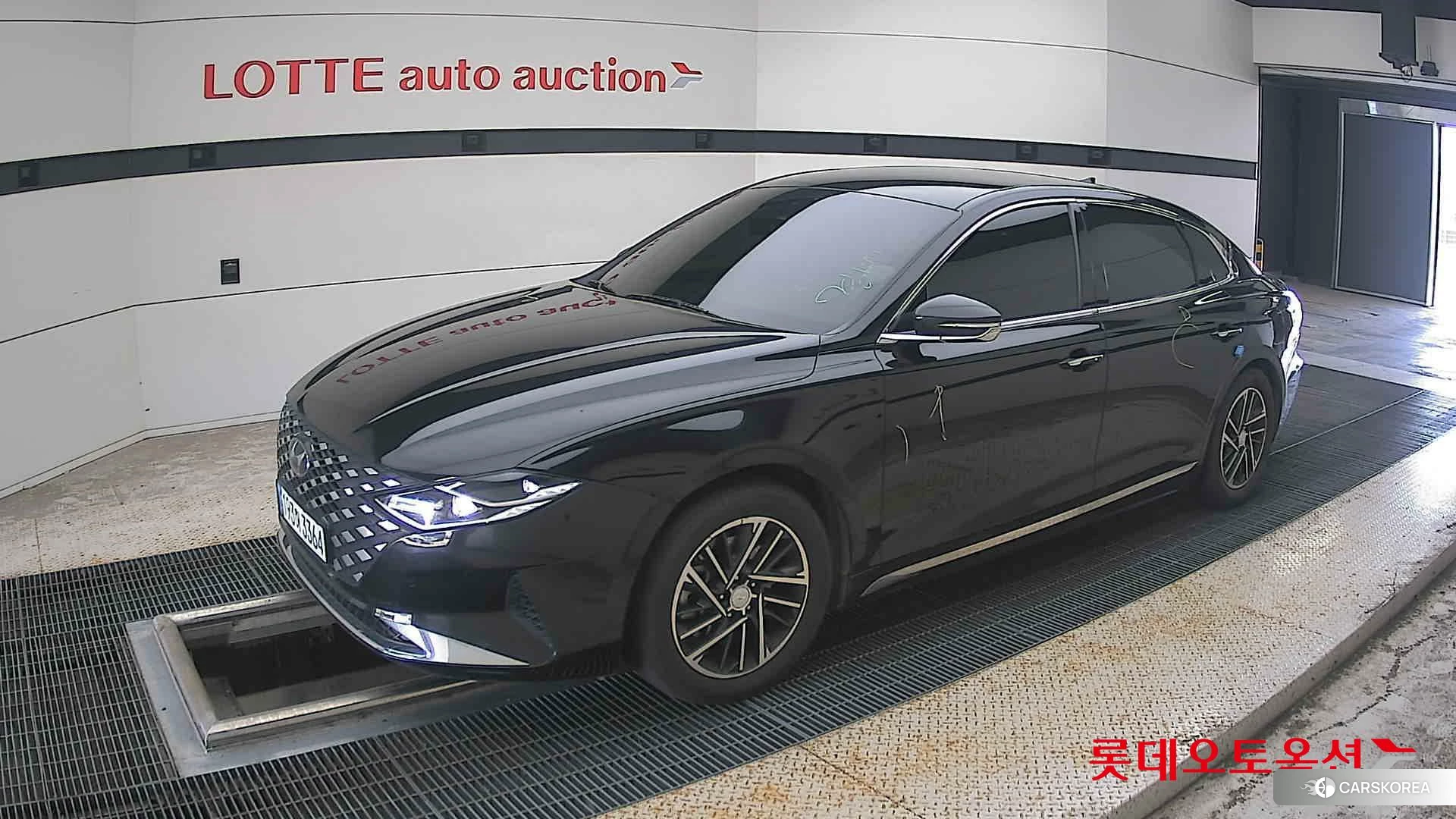 Hyundai Grandeur 2022 Midnight Black Pearl из Кореи, фото 4