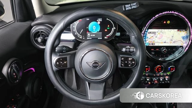 Mini Cooper 2022 Жемчужный цвет из Кореи, фото 4