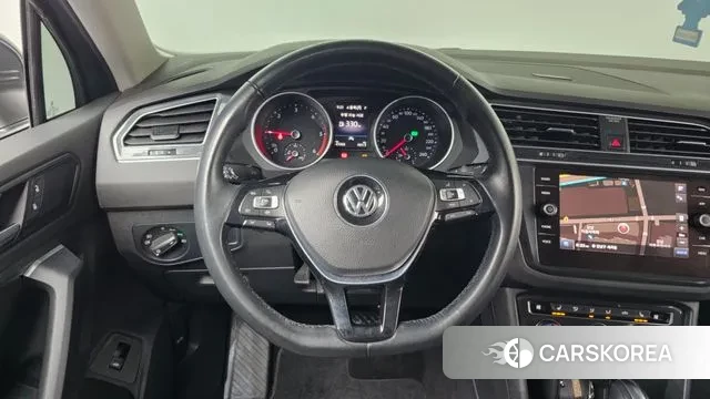Volkswagen Tiguan second Generation 2020 Серый из Кореи, фото 4