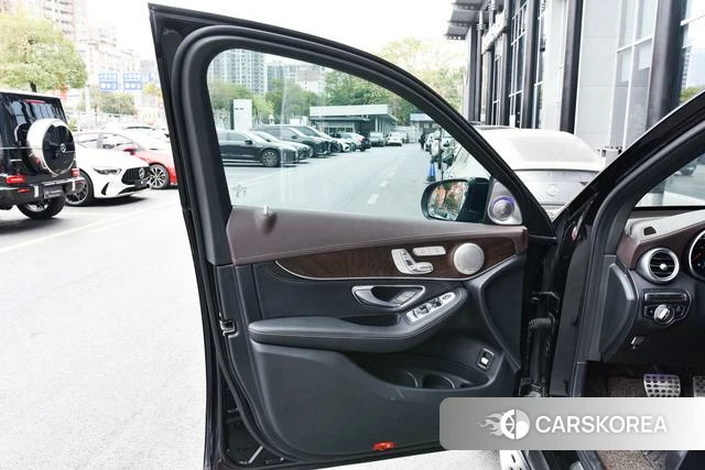 Mercedes-Benz GLC 2020 Черный из Китая, фото 4