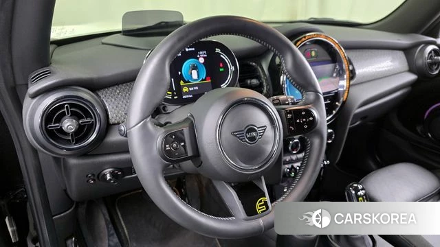 Mini Cooper Electric 2022 Черный из Кореи, фото 4