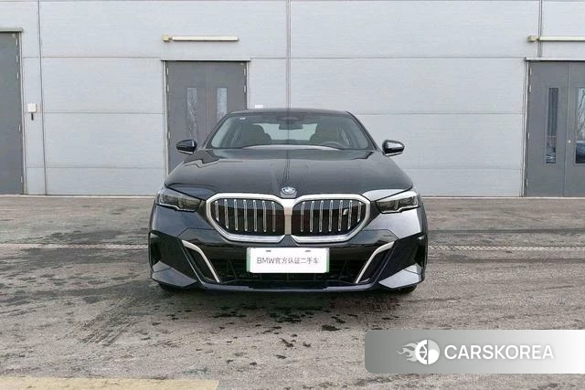 BMW i5 2025 Черный из Китая, фото 4