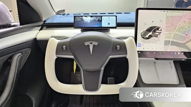 Tesla Model Y 2024 Серебряный из Кореи, фото 4