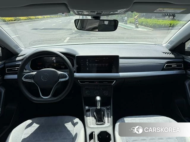 Volkswagen Lavida 2022 Белый из Китая, фото 4