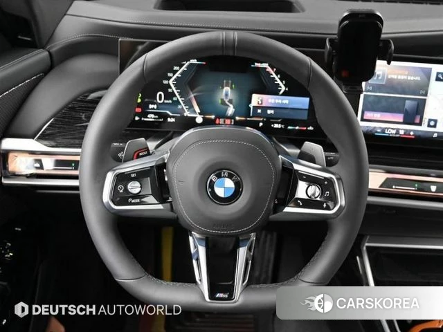BMW 7 Series (G70) 2025 Песочный из Кореи, фото 4