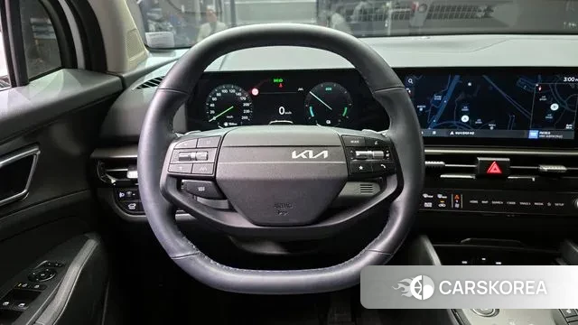 Kia The New Sportage 5th Generation Hybrid 2025 Белый из Кореи, фото 4