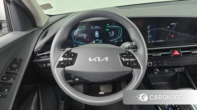 Kia Di Ol Nu Niro 2022 Белый из Кореи, фото 4